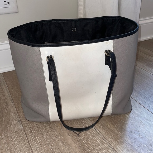 Michael Kors Tote - Picture 3 of 6